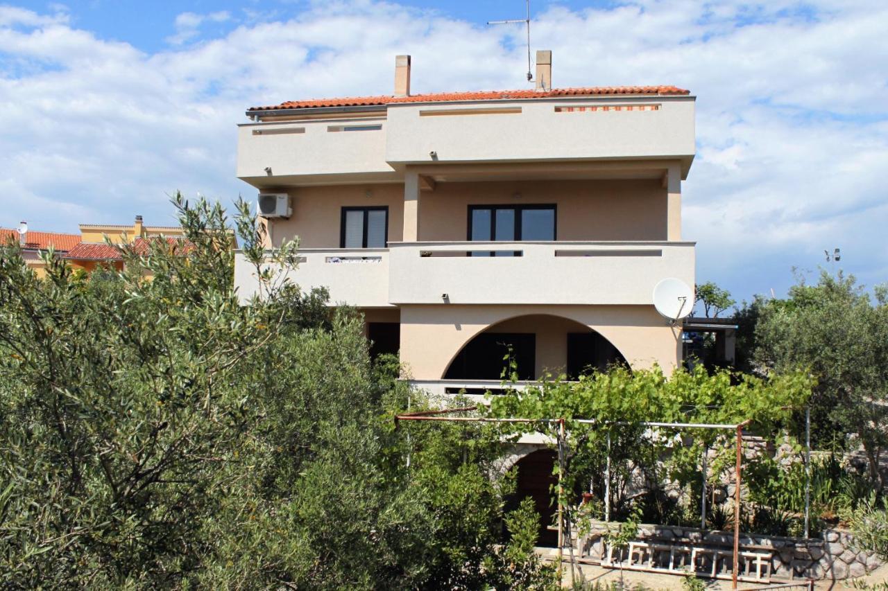 Rooms With A Parking Space Krk - 13553 Vrh  Exterior foto