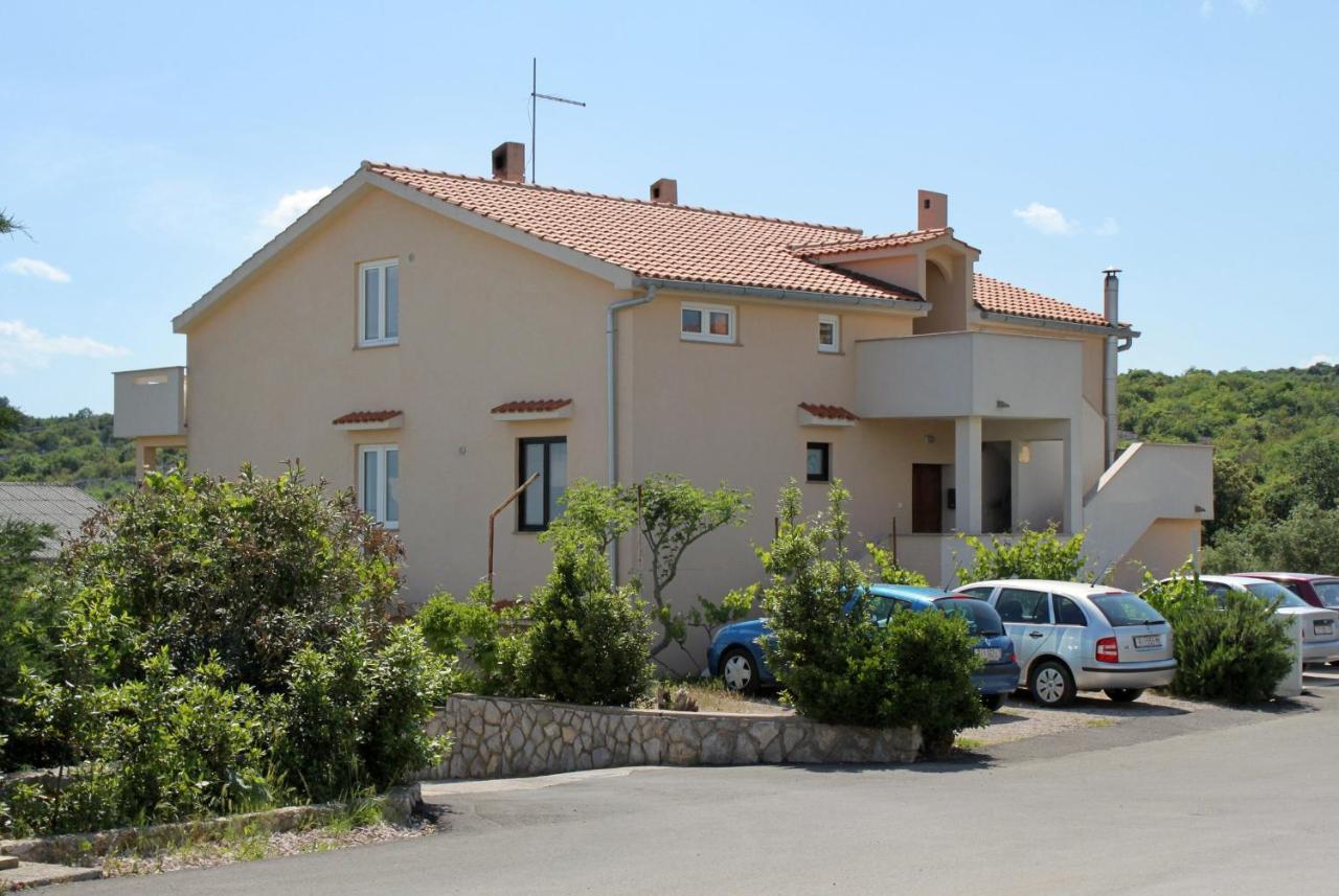 Rooms With A Parking Space Krk - 13553 Vrh  Exterior foto